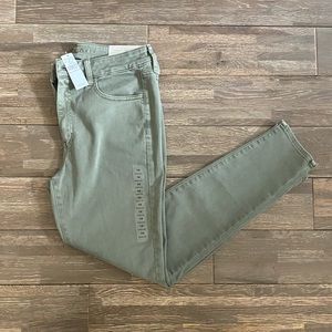 American Eagle hi rise jegging. NWT!